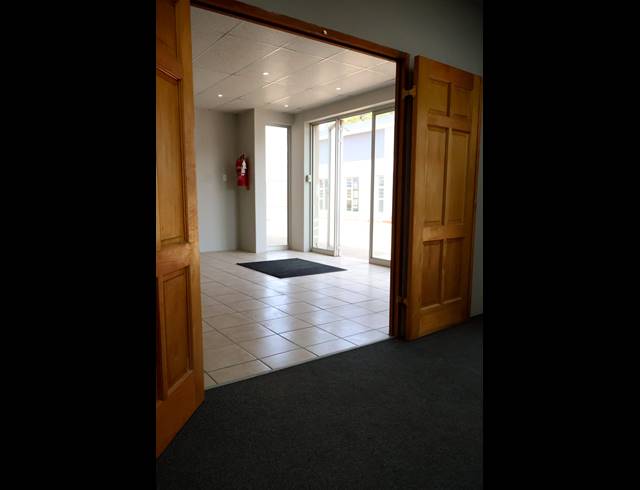 546M² BUSINESS TO LET IN VAALPARK